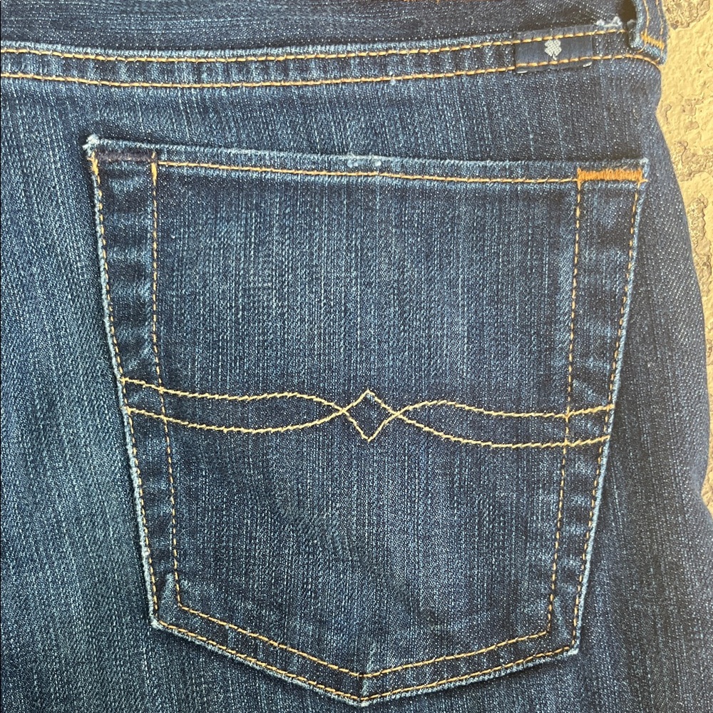 Like new Lucky Brand Dark Blue Skinny Jeans - Picture 13 of 16